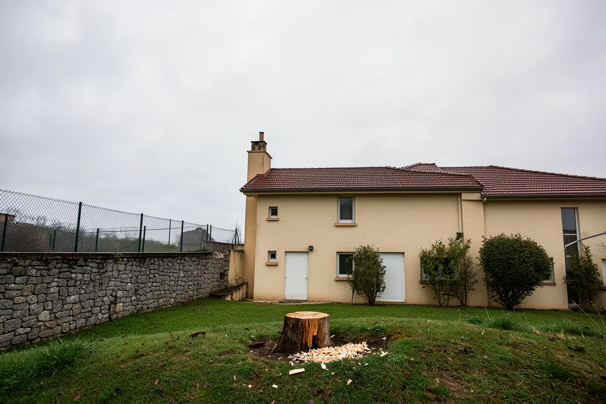 Jardin dégagé après démontage contrôlé à Jurançon